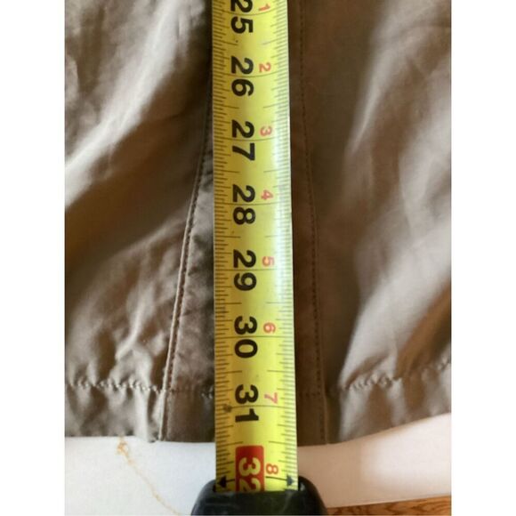 Mountain Hardware Button Up Vented Shirt Sz L Roll Tab Long Sleeves Hiking - Picture 7 of 7